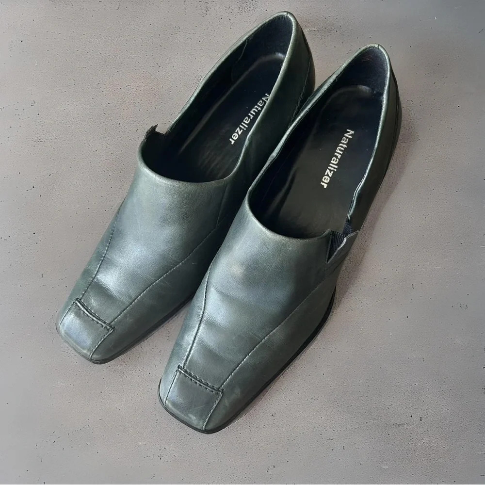 Naturalizer Sharon Green Soft Smooth Leather Slip On Loafer Heels